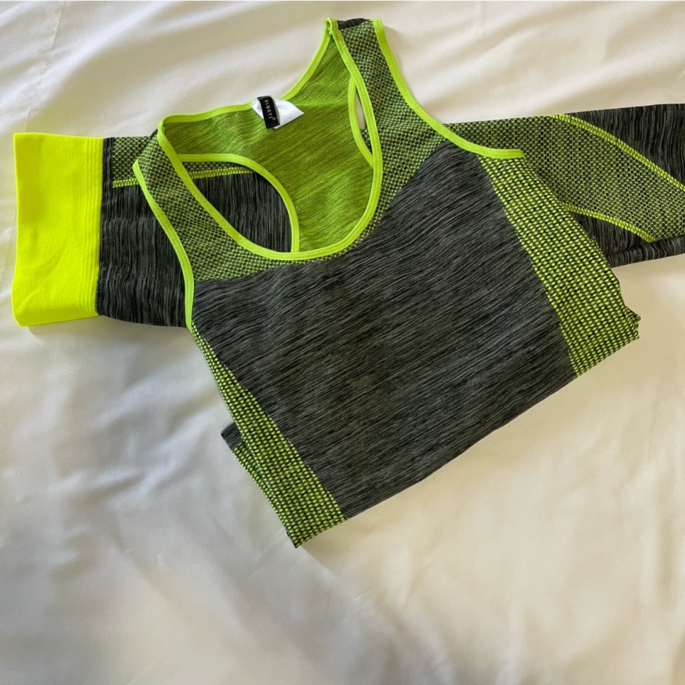 Athletic outfit one size